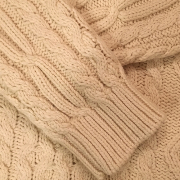 L.L. Bean kids cable knit sweater - Picture 9 of 10